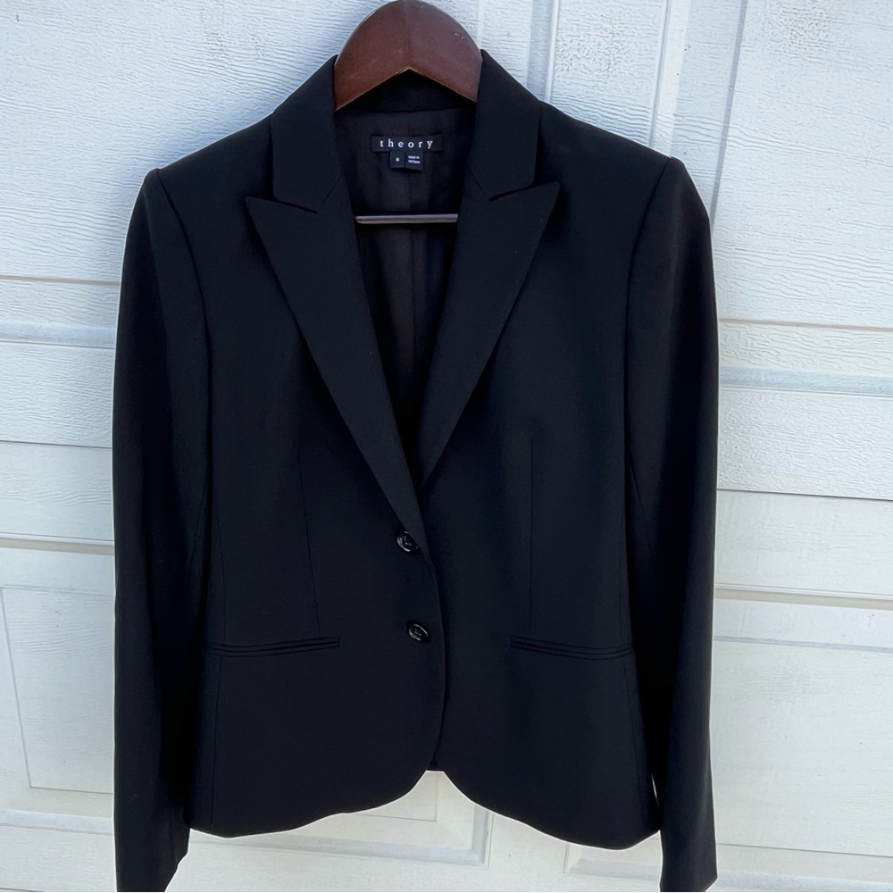 Women's Theory wool blend black blazer two button career 6